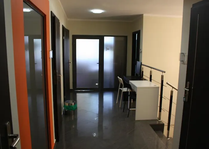 بيت شباب Cycle On *